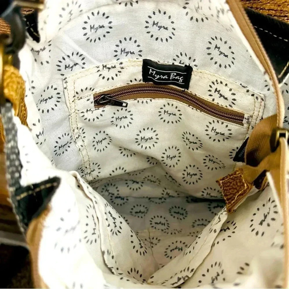 NWOT Myra Azure Printed Upcycled Canvas & Cowhide Leather Shoulder Bag - Picture 12 of 14